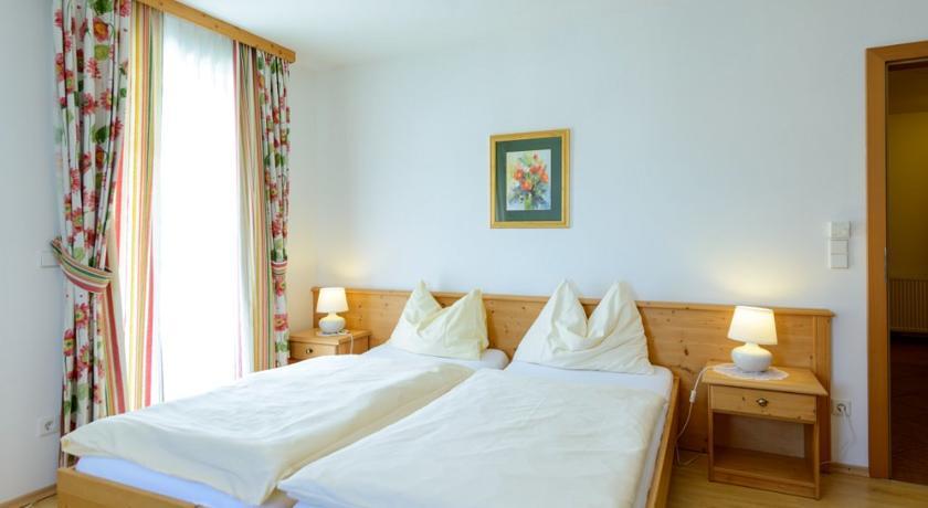 Pension Hiesel-Villa Untersbergblick Anthering Phòng bức ảnh