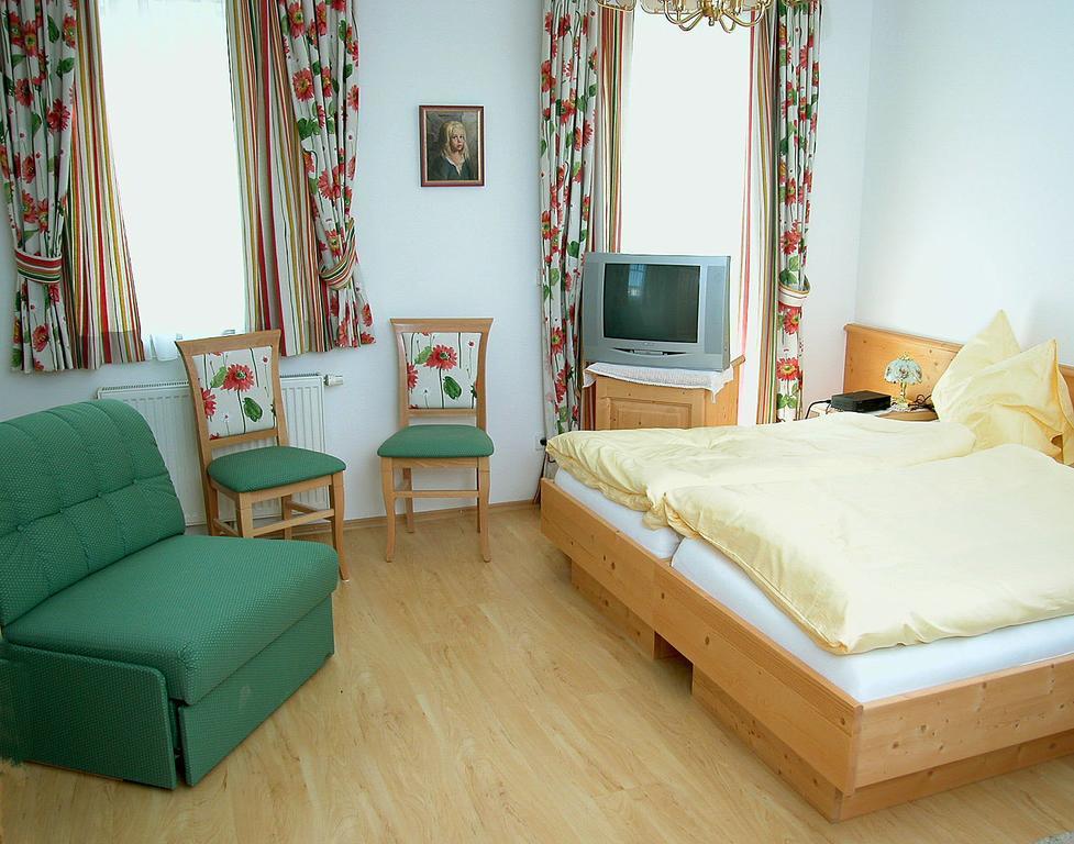 Pension Hiesel-Villa Untersbergblick Anthering Phòng bức ảnh