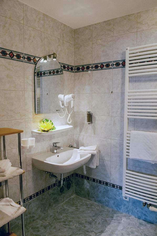 Pension Hiesel-Villa Untersbergblick Anthering Ngoại thất bức ảnh