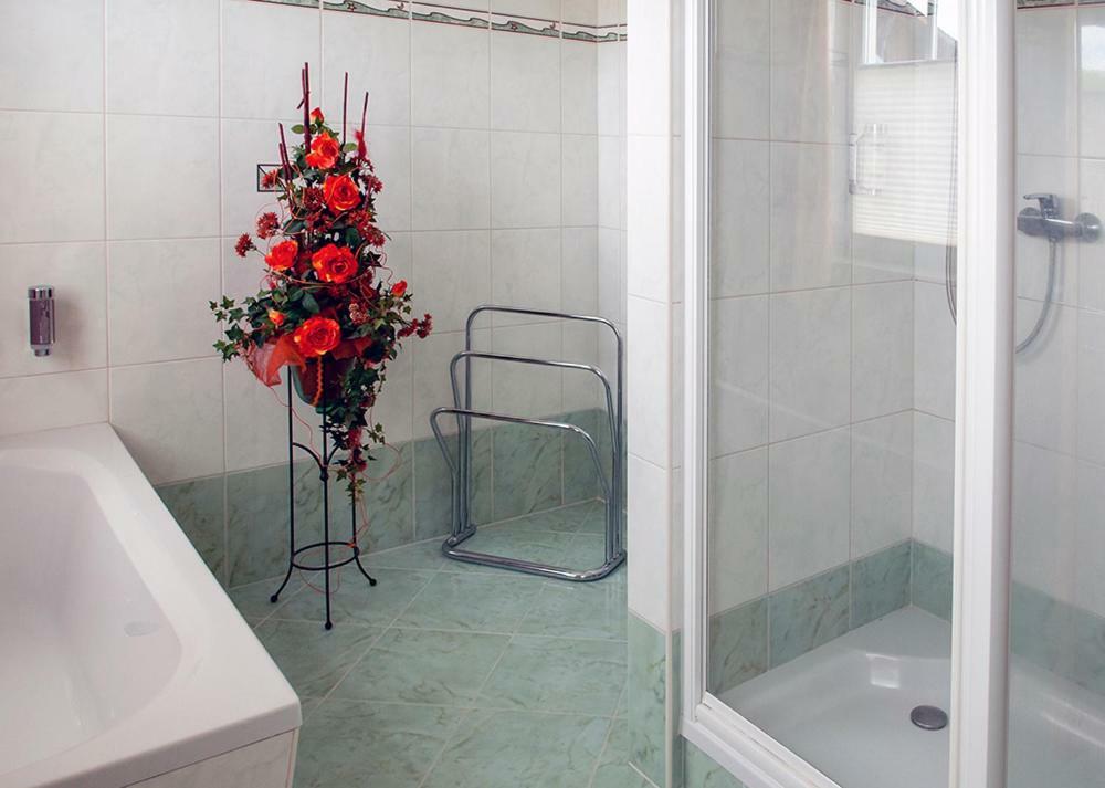 Pension Hiesel-Villa Untersbergblick Anthering Ngoại thất bức ảnh