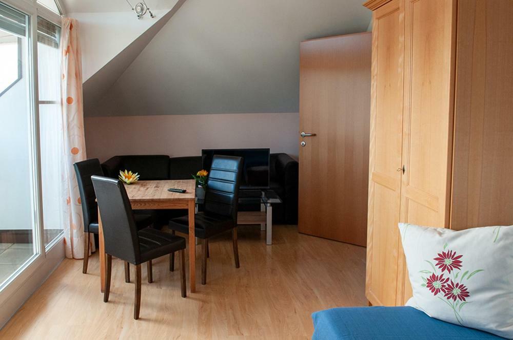Pension Hiesel-Villa Untersbergblick Anthering Ngoại thất bức ảnh